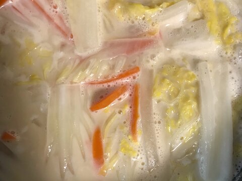 白菜とにんじんの豆乳スープ